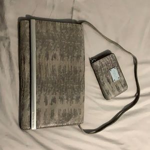 AUTHENTIC MICHAEL KORS FORMAL BAG (CLUTCH)  AND WALLET COLOR GRAY.